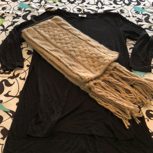 Old Navy Tops - Old navy shirt size M and scarf